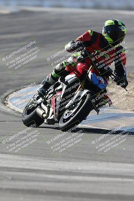 media/Jan-15-2026-Racers Edge (Thu) [[dfebeb70ab]]/3-B Group/Session 1 (Turns 9 and 8)/